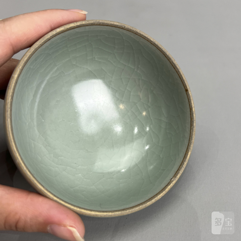 明代 龙泉窑粉青釉泡泡盏 - 图12
